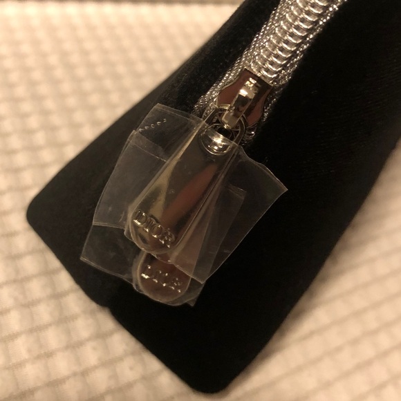 Dior Black Velvet Makeup  Bag poach - Picture 3 of 6